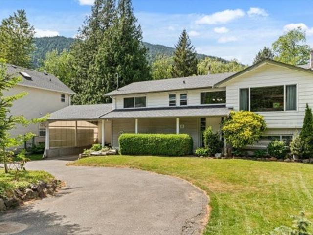 459 Naismith Avenue, Harrison Hot Springs, BC, V0M 1K0 house for sale | Listing ID R3163 | Royal LePage