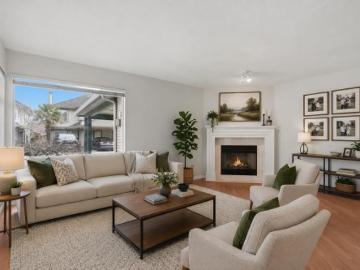 Greater Vancouver - Garden, Fireplace, Parking