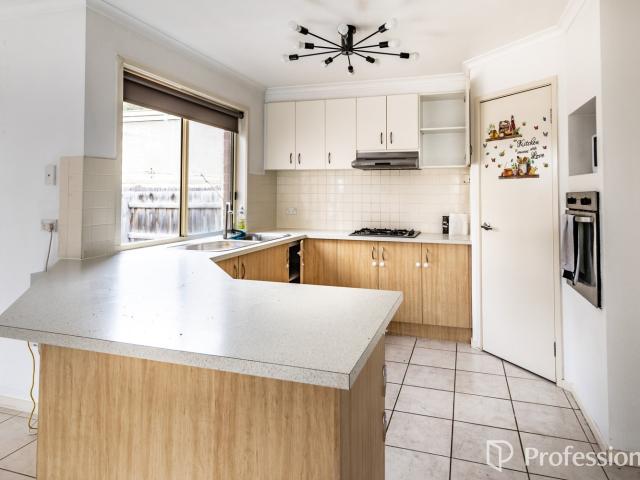 45 Tandara CctMelton West VIC 3337, Australia