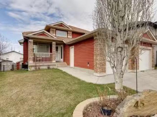 45 Thornfield Close Se, Airdrie, AB, T4A 2K7 house for sale.