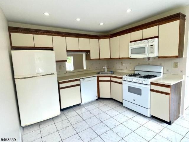 45 Townsend Ct