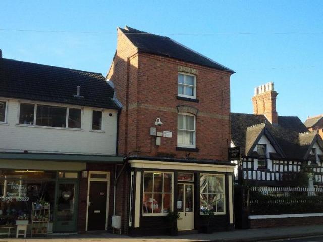 45 Upper Bar 3 bed apartment to rent £1,274 pcm £294 pw