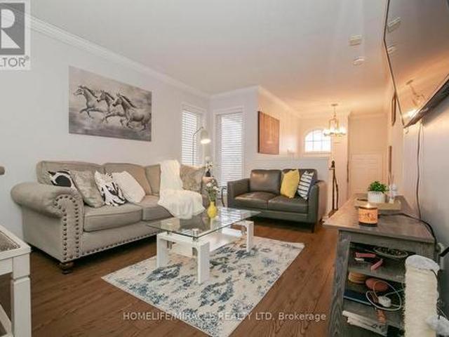45 Vintage Gate, Brampton, ON, L6X 5C3 house for sale | Listing ID W12998 | Royal LePage