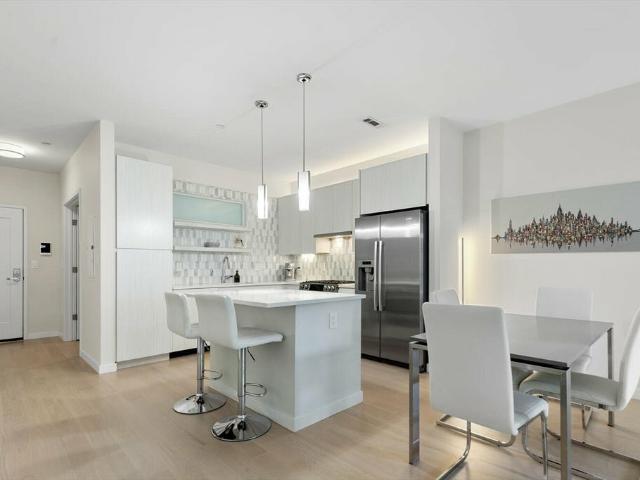 45 W 3rd St #314, Boston, US, MA