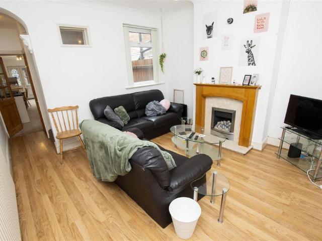 45 Warwards Lane, Stirchley, B29 7RA, United Kingdom | 3 bed house for rent #133648245 | Rentberry