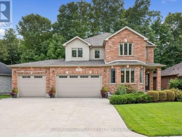 45 Welwood Avenue, Wellesley, ON, N0B 2T0 house for sale | Listing ID X13764 | Royal LePage