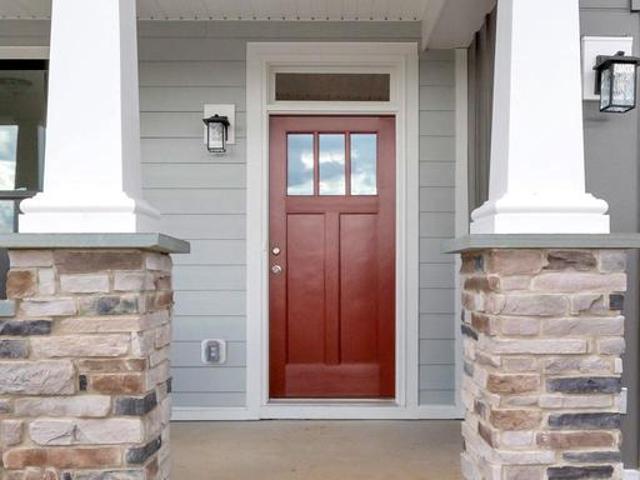 46 Whisperwood Ct