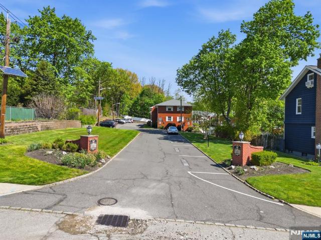 45 Wilfred Street # 6