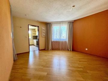 45 Zimmer, 120 m², 2. Stock