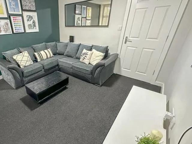 45 Adelaide Road, Knowledge Quarter, Liverpool, L7 8SQ, United Kingdom | 6 bed townhouse for rent #134705458 | Rentberry