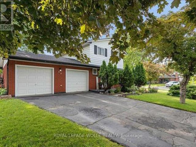 45 Arrowhead Crescent, Kitchener, ON, N2P 1C1 house for sale | Listing ID X13613 | Royal LePage