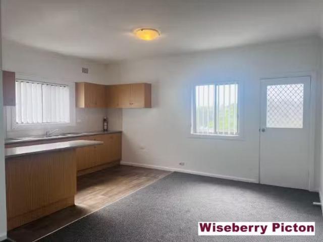 45 Auburn Parade, Cringila House for rent Listed by Jason Mon.