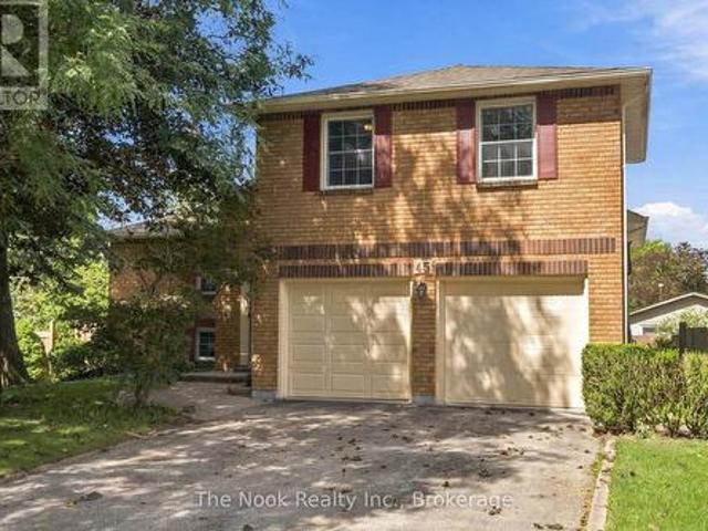 45 Bernick Crescent, Whitchurch Stouffville. ON, L4A 6C6 house for sale | Listing ID N13812 | Royal LePage