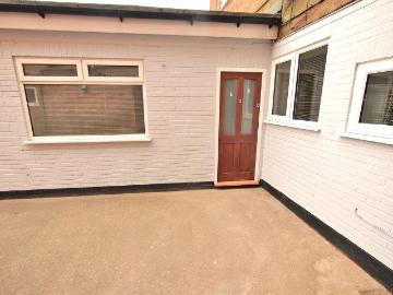 45 Bromyard Terrace, St. Johns, Worcester WR2, 2 bed flat to rent, £895 pcm | PrimeLocation