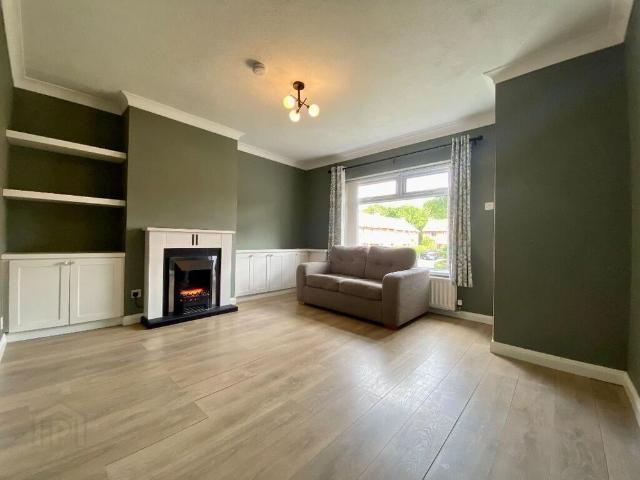 45 Breda Road, Belfast, BT8 7BW