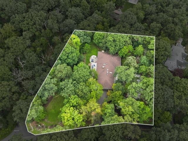 45 Brush Hill Rd