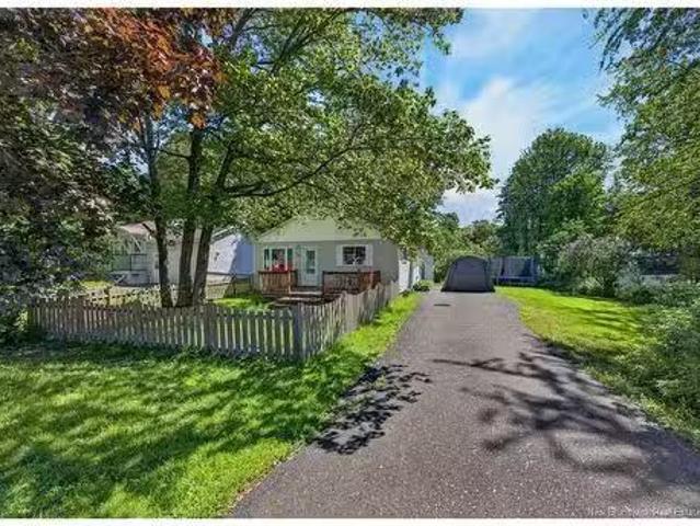 45 Carol Ave, Fredericton, NB, E3A 1K3 house for sale Listi.