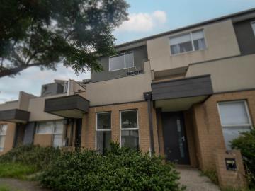 45 Clarendon Avenue, Craigieburn VIC 3064 Townhouse For Rent | Domain
