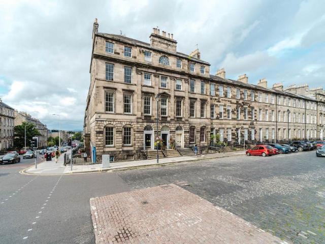 45 Great King Street, City of Edinburgh, EH3 6QY, United Kingdom | 2 bed duplex for rent #128598745 | Rentberry