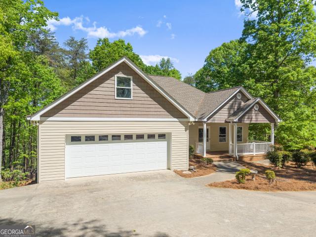 45 Holcomb Drive