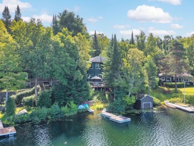45 Imp. Ghislaine, Lac Supérieur, QC, J0T 1J0 house for sale | Listing ID 15572 | Royal LePage