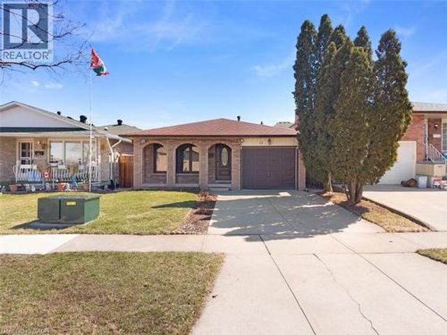 45 Juniper Drive, Stoney Creek, ON, L8E 4C7 house for sale | Listing ID 40854 | Royal LePage