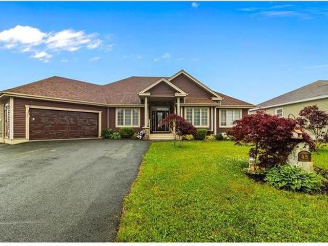 45 Kestrel Drive, Paradise, NL, A1L 1G6 Luxury House for sale | Listing ID 1301 | Royal LePage Carriage Trade Luxury Properties