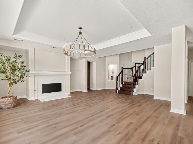 45 Marquise Oaks Place