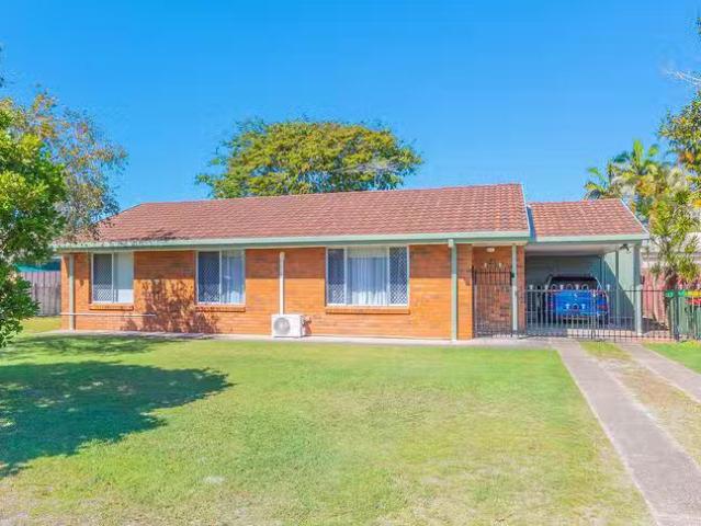 45 Moatah Drive, Beachmere, QLD 4510