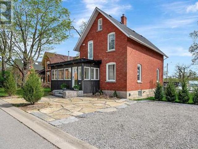 45 Oak Street, Kawartha Lakes Fenelon Falls, ON, K0M 1N0 house for sale | Listing ID X13740 | Royal LePage