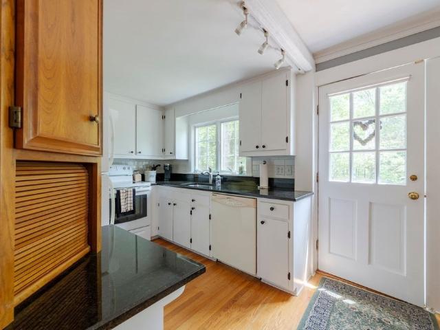 45 Old Paine Hollow Rd
