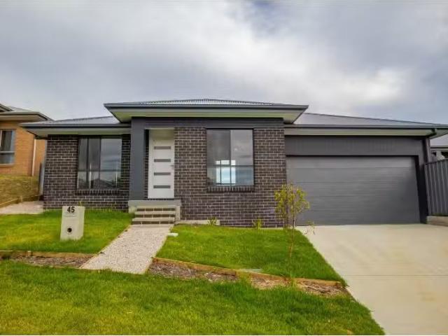 45 Paradise Street, GILLIESTON HEIGHTS House for rent Listed.