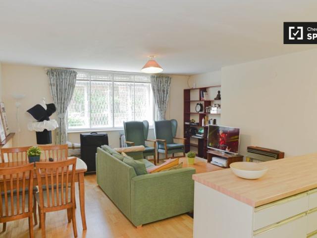 45 Queensdale Road, London, W11 4SA, United Kingdom | 2 bed apartment for rent #50561045 | Rentberry