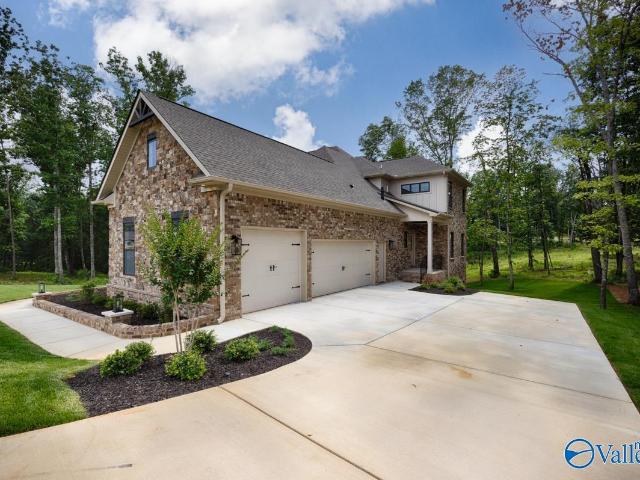 45 Ridge Bluff Circle