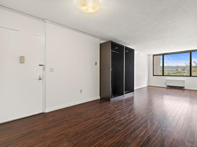45 River Dr South # 415