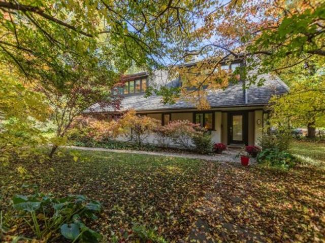45 Rue De Bretagne, Saint Lambert, QC, J4S 1A5 house for sale | Listing ID 27354 | Royal LePage