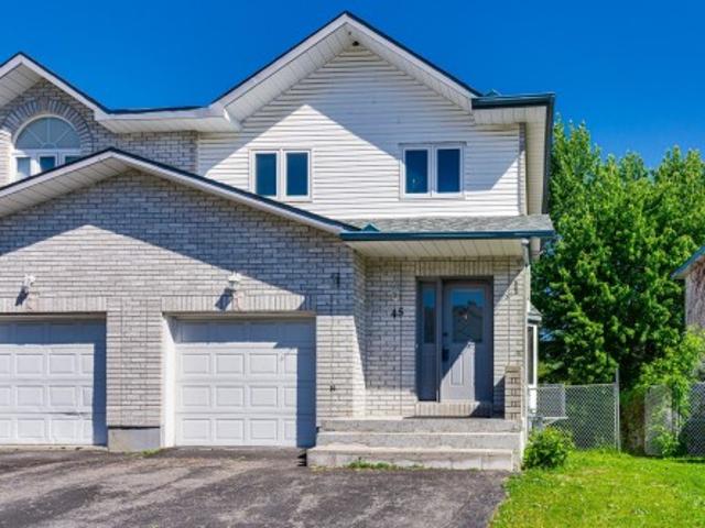 45 Rue Martineau, Gatineau. QC, J8P 7Y7 house for sale | Listing ID 14116 | Royal LePage