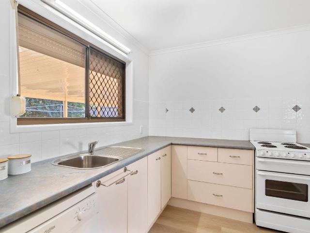 45 Saint Johns Way Boronia Heights, QLD 4124