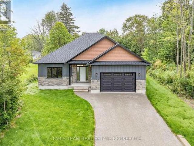 45 Sheppard Street, Severn, ON, L0K 1E0 house for sale | Listing ID S13737 | Royal LePage
