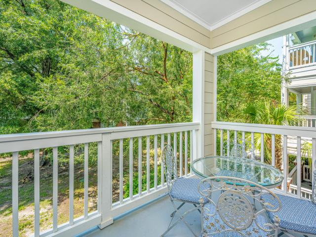 45 Sycamore Avenue Apt 724