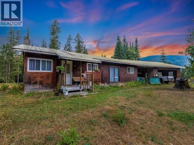 4604 Blewett Road, Nelson, BC, V1L 6X4 house for sale | Listing ID 10398 | Royal LePage