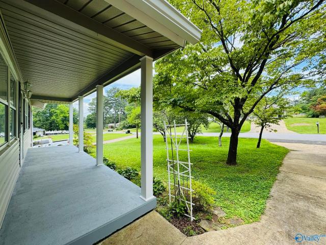 4605 Mountain Crest Drive