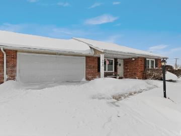 4605 Rivers Edge Drive