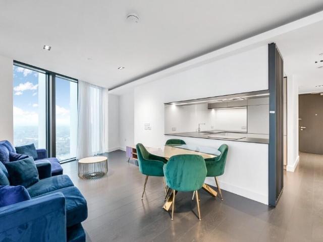 4606, Amory Tower 203 E14 2 bed flat to rent £3,600 pcm £831 pw