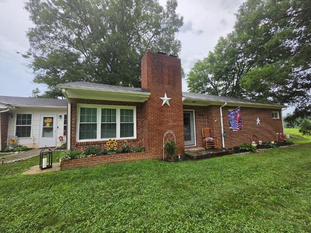 4606 Wards Gap Rd