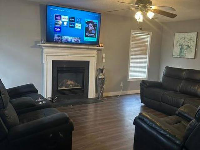 4608 Honeysuckle Lane
