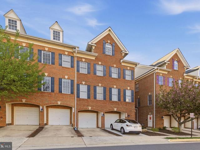 4609 Hummingbird Ln, Unit 106, Fairfax, VA 22033 | MLS #VAFX2301