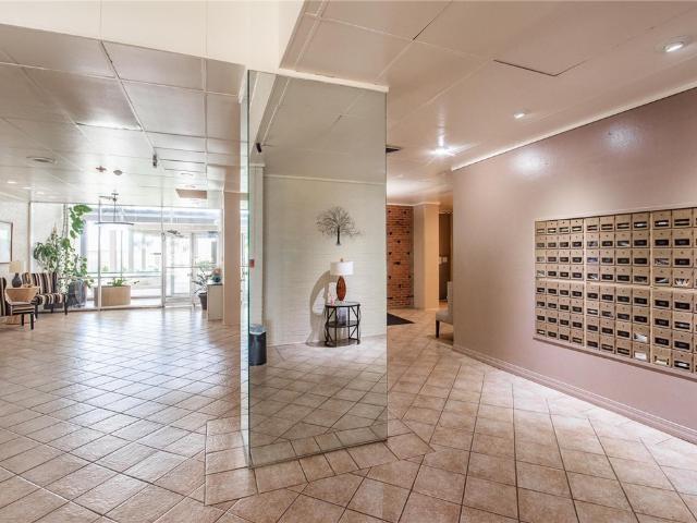 4600 Ocean Drive 702
