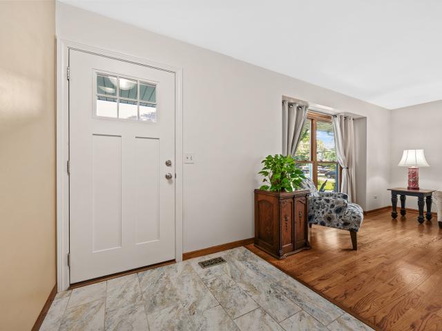 4600 Roslyn Road