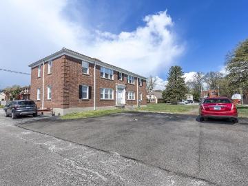 4600 Southern Parkway 2 Bedroom Apartment for Rent at 4600 Southern Pkwy, Louisville, KY 40214 Beechmont